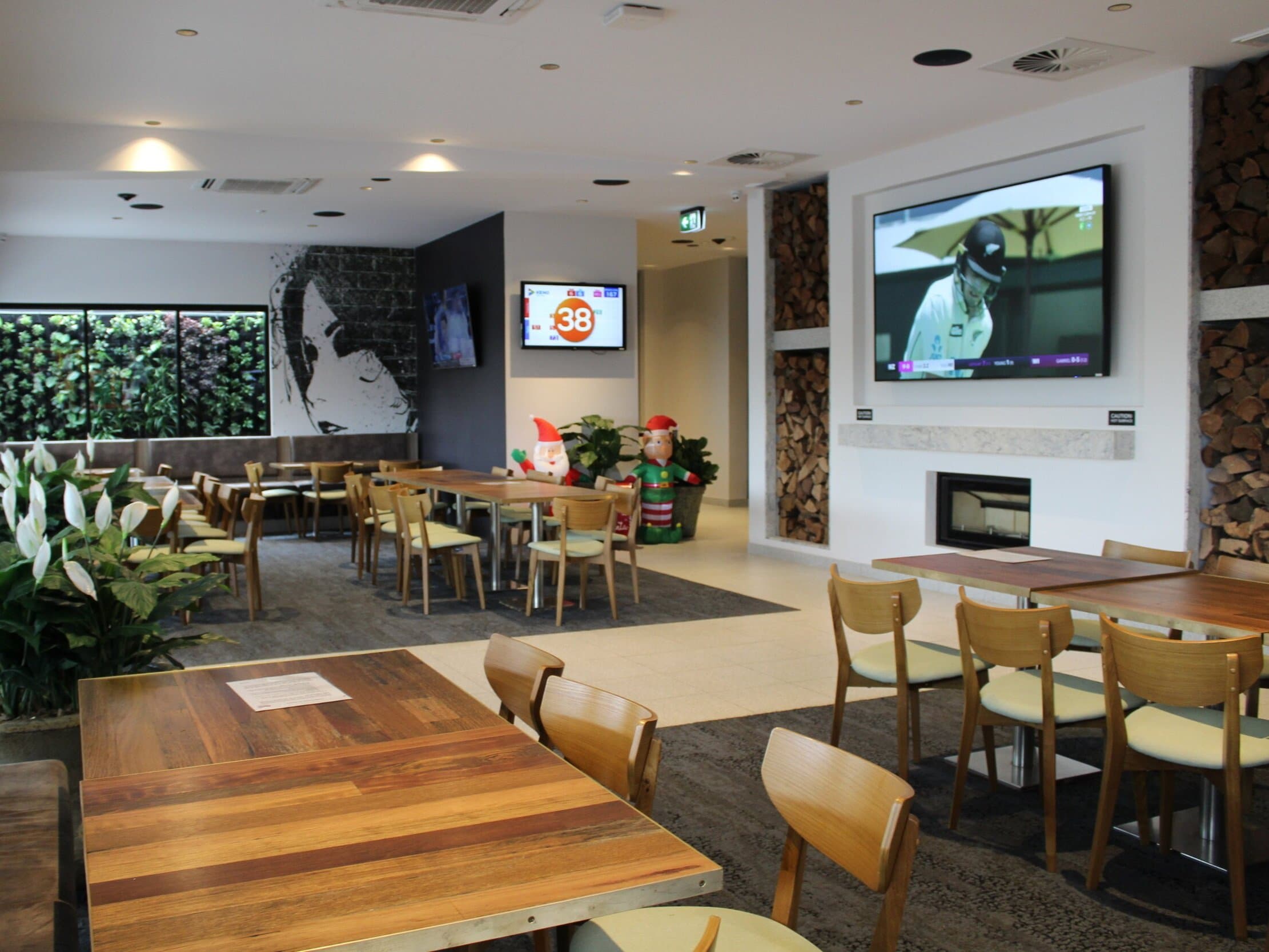 Raby Rose Hotel, photo 1 of 2